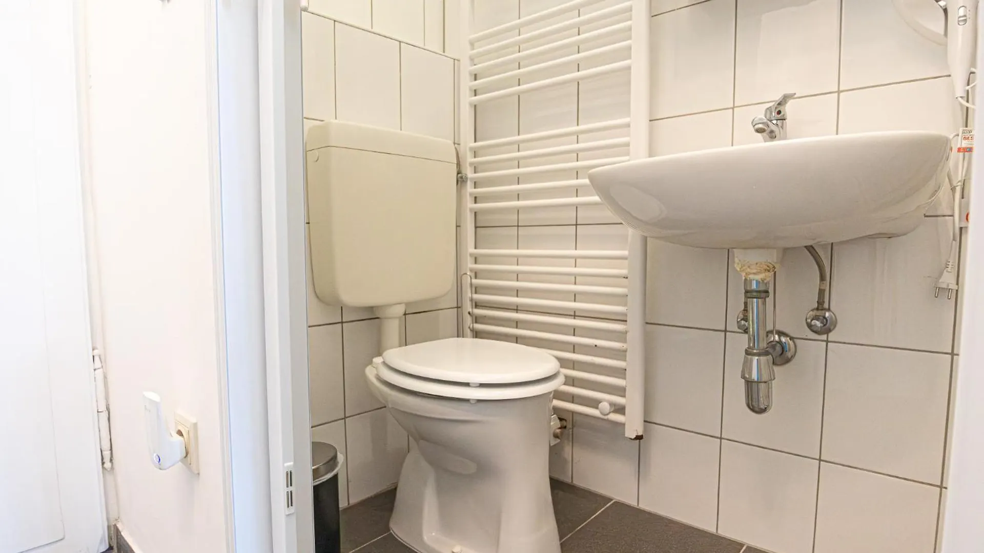 Breathtaking 2Br Apt Modern Design/Near Schoennbrunn Vienna