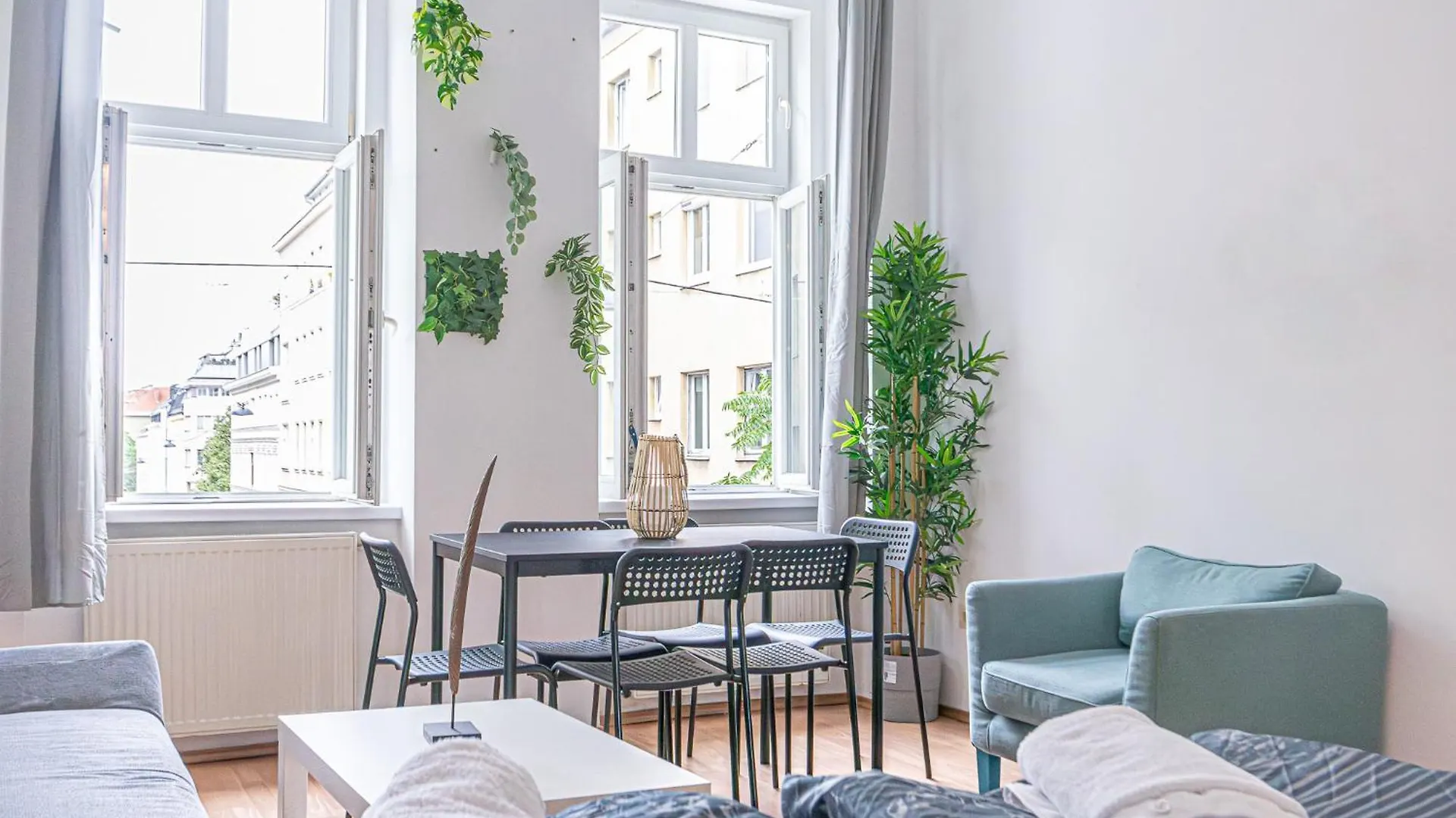 Breathtaking 2Br Apt Modern Design/Near Schoennbrunn Vienna