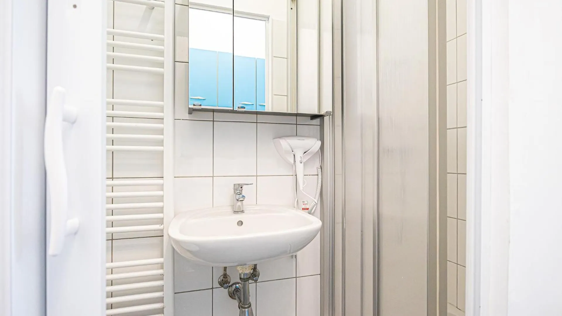 Apartment Breathtaking 2Br Apt Modern Design/Near Schoennbrunn Vienna Austria
