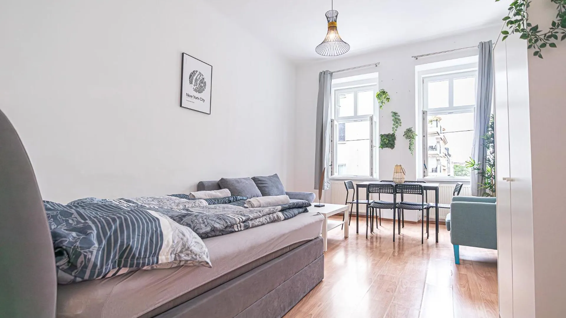 Breathtaking 2Br Apt Modern Design/Near Schoennbrunn Vienna 0*,