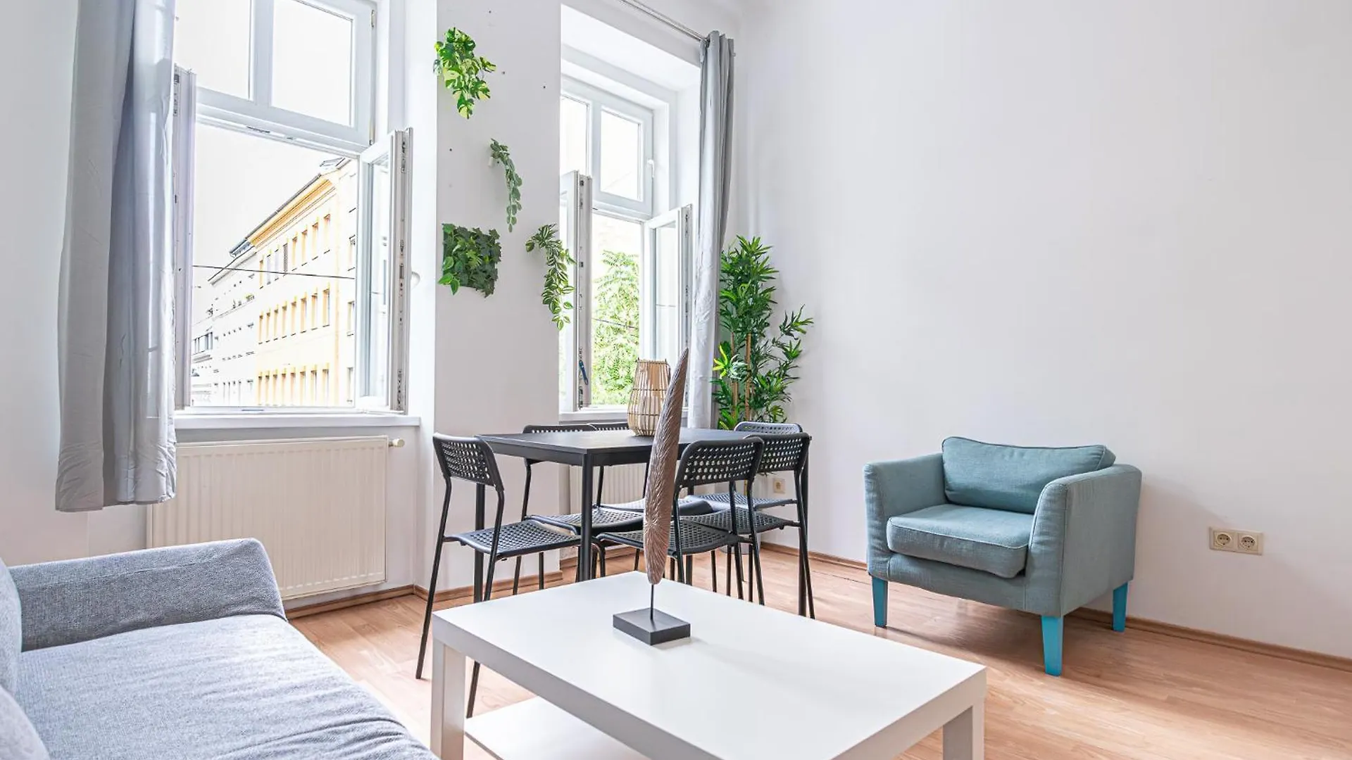Breathtaking 2Br Apt Modern Design/Near Schoennbrunn Vienna 0*,